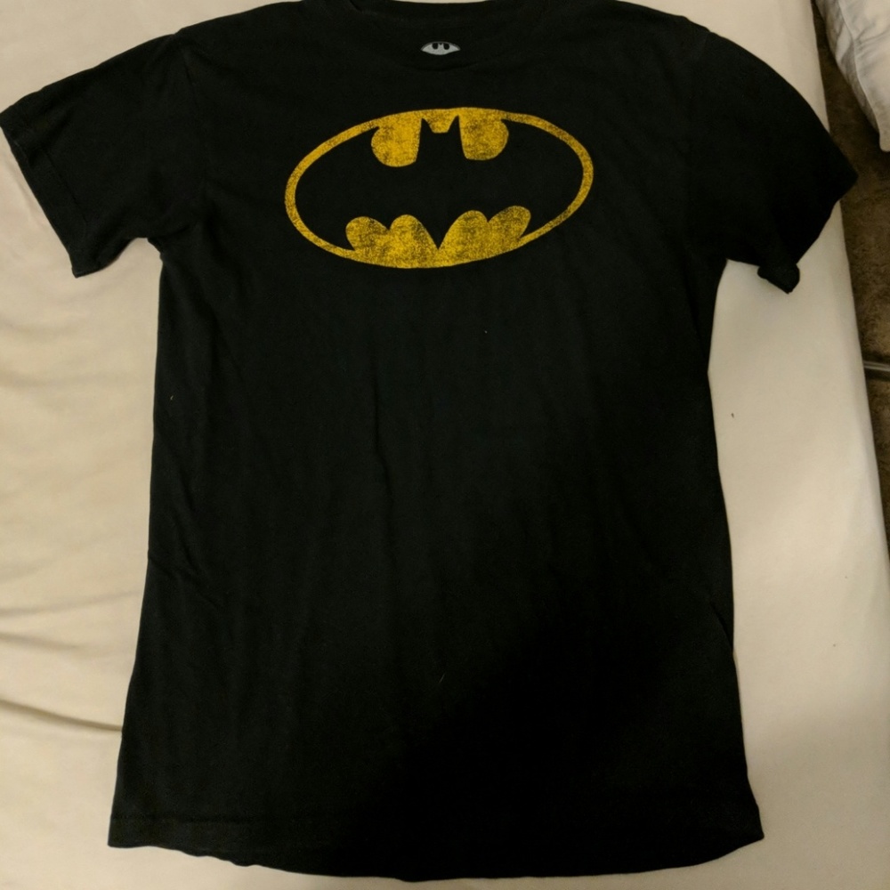 Black shirt